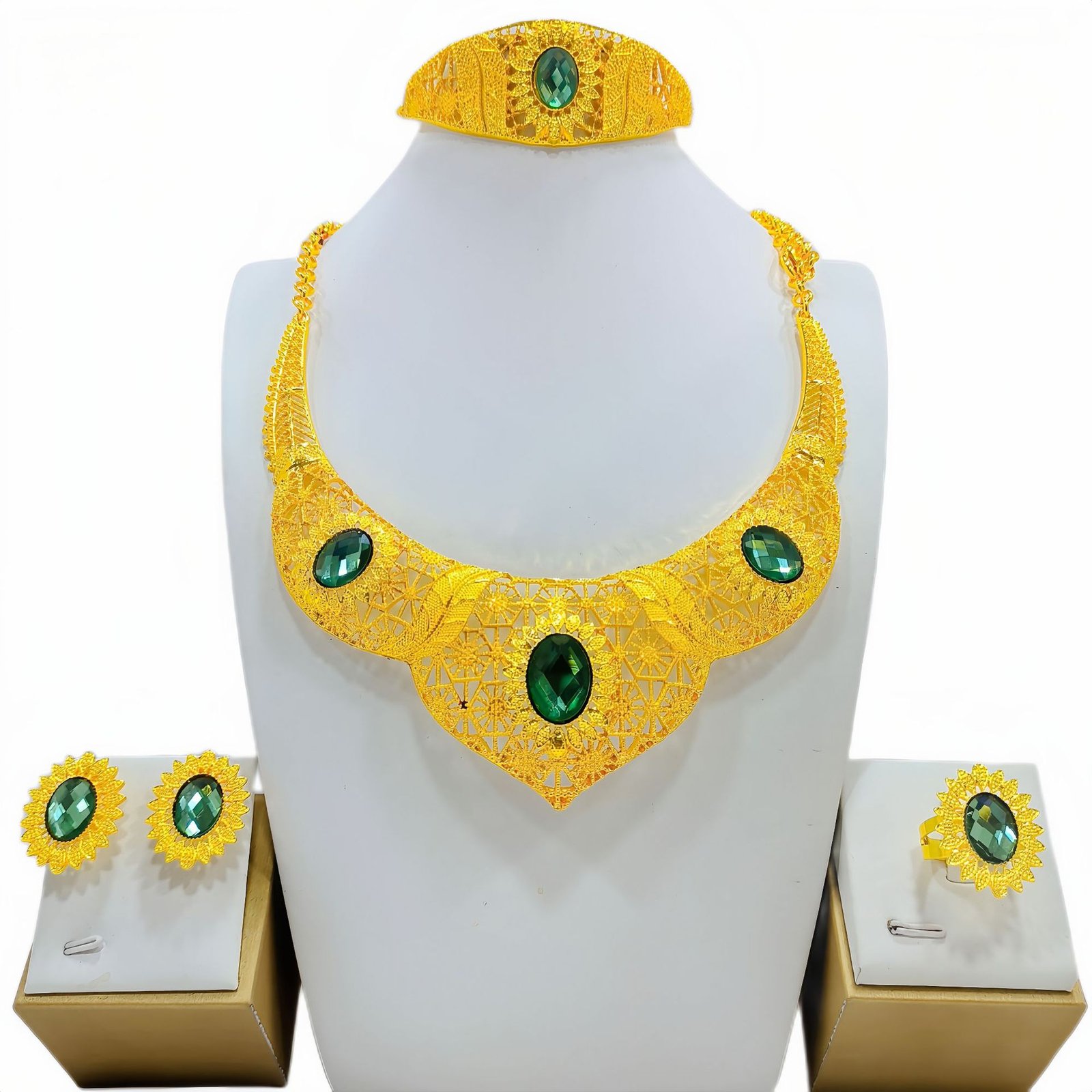 Women's Fashionable Golden New Jewelry Set Decorations - Image 4